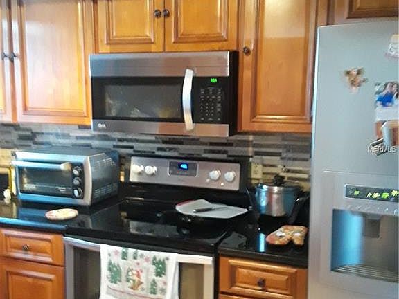 5th image of 10737 Glen Ellen Dr