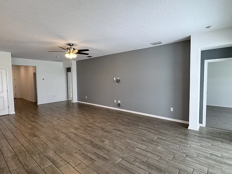 484 Old Windsor Way — Photo 17