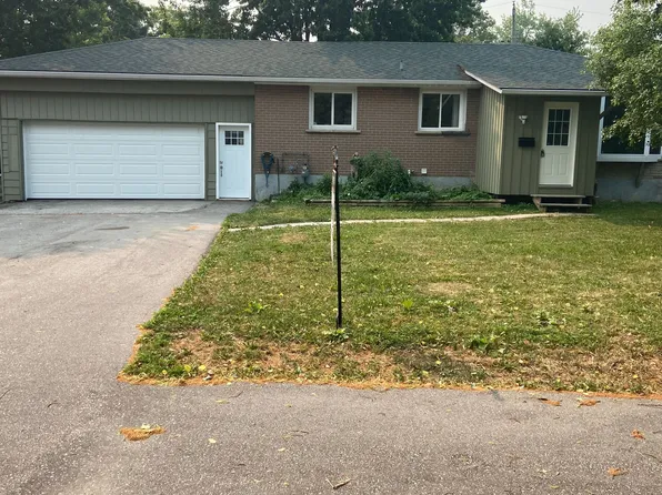 329 James St E, Orillia, ON L3V 1M4