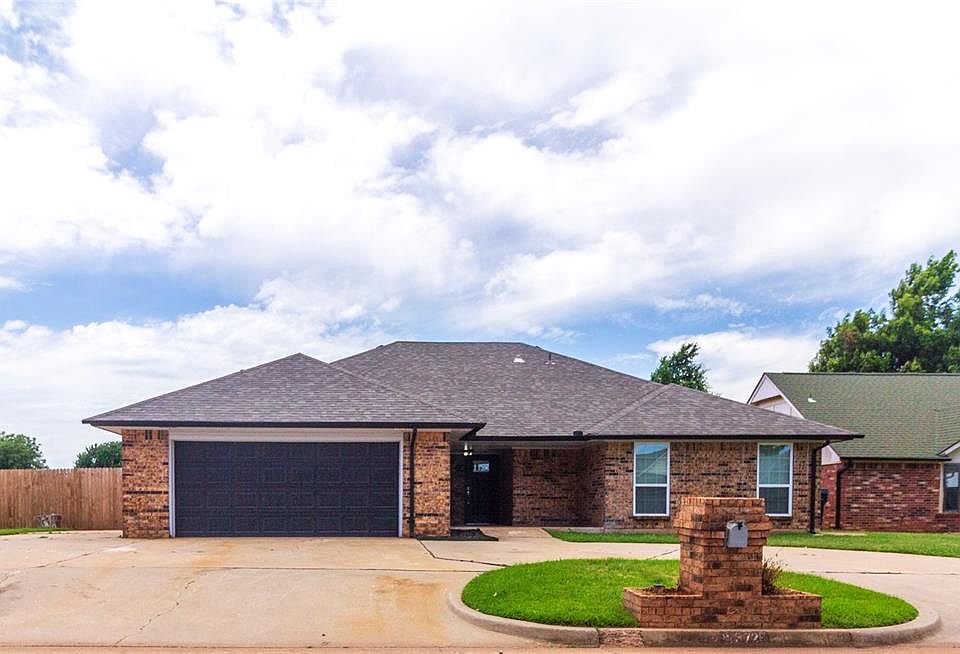1st image of 3725 Summerwind Ave
