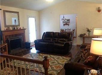 5th image of 1100 Pinewood Dr