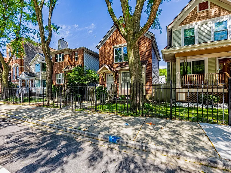 3413 S Indiana Ave — Photo 8
