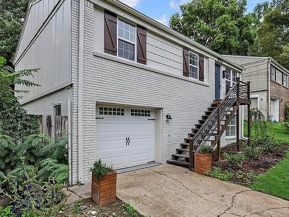 2nd image of 821 47th Way S