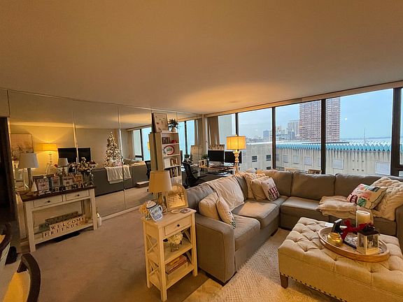5th image of 2800 N Lake Shore Dr APT 2005
