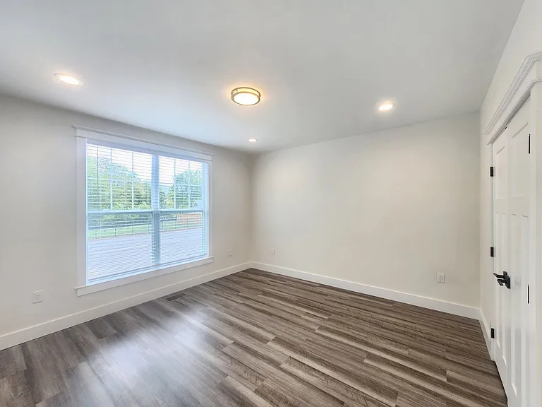 1128 Blueview Dr — Photo 14