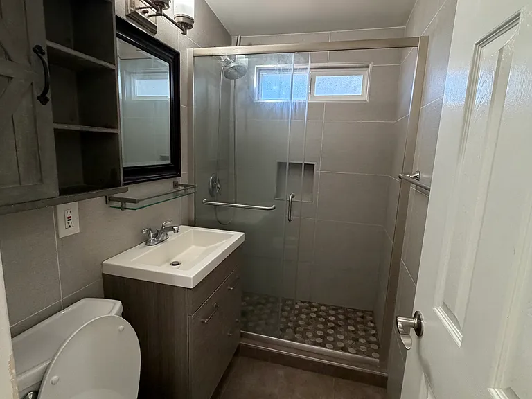 445 Virginia Ave — Photo 7