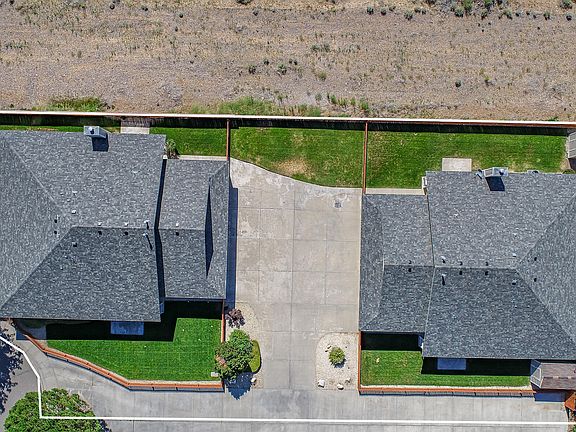 5th image of 1286 Chardonnay Dr