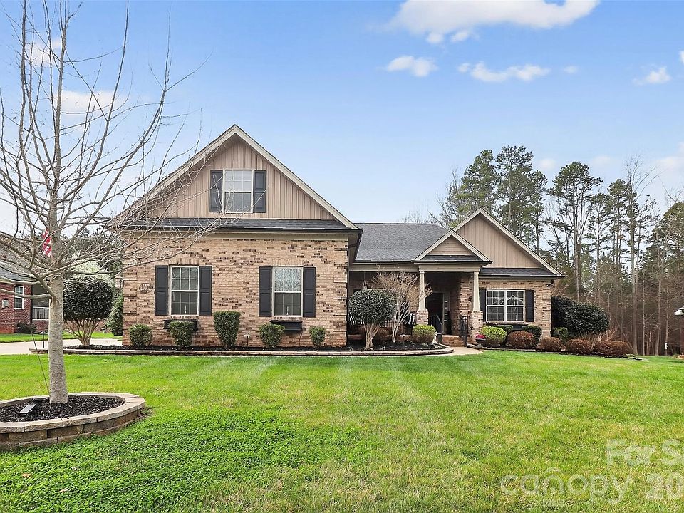 1st image of 3225 Fairmead Dr