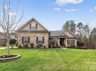 3225 Fairmead Dr, Concord, NC 28025
