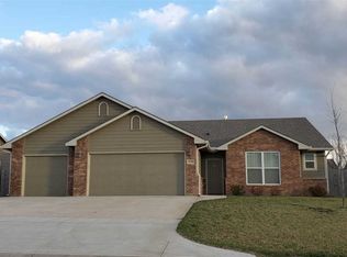 8705 E Millrun St, Wichita, KS 67226