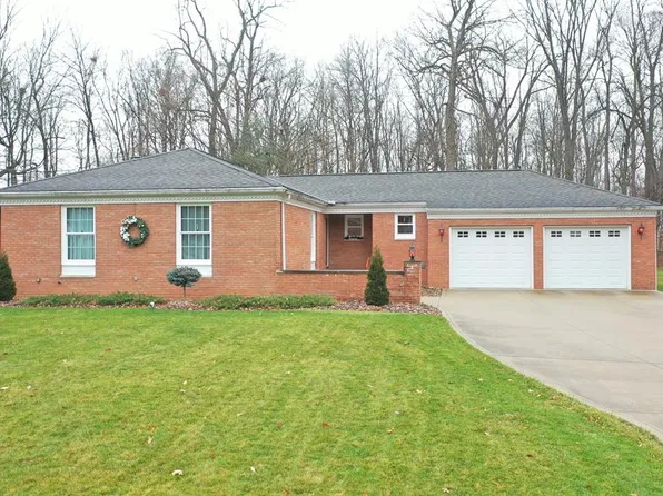 56 Sunset Dr, Shelby, OH 44875