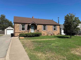 2536 McBride Pkwy, Great Bend, KS 67530
