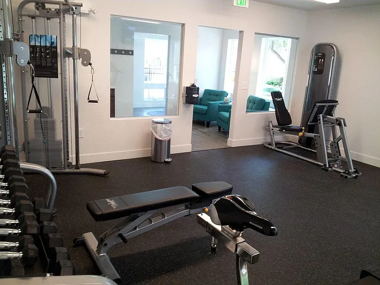 Westridge Apartments — Photo 10