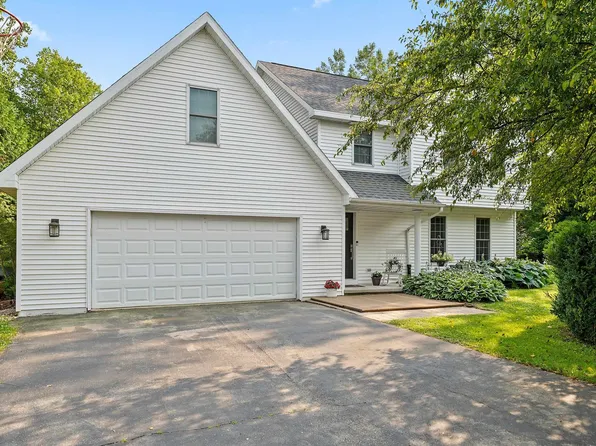 5036 E Ronsman Rd, New Franken, WI 54229