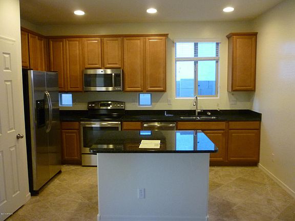 3rd image of 2952 E Saltsage Dr