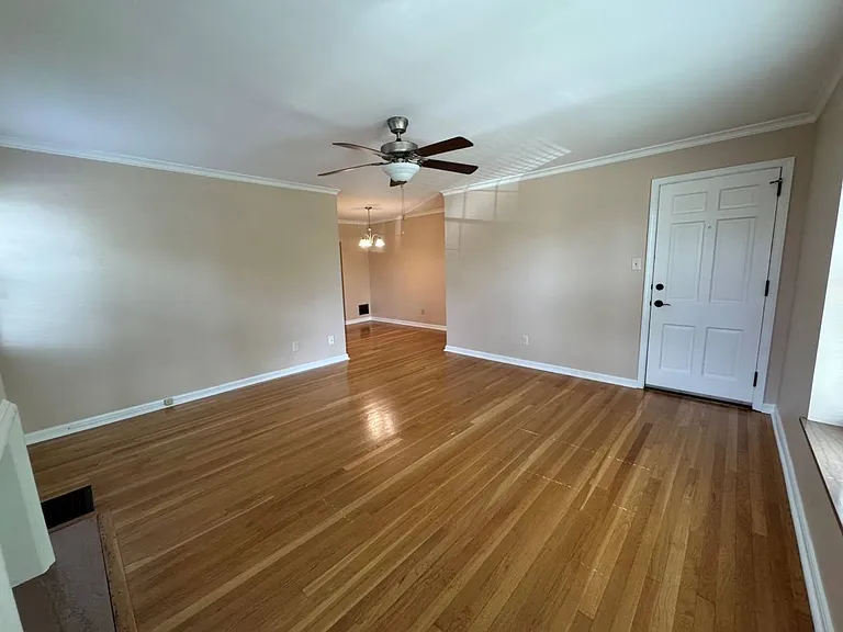 802 Kenwick Rd — Photo 3