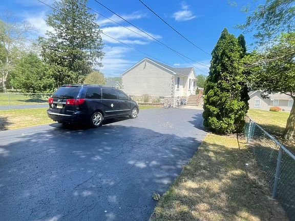 2nd image of 1857 Almonesson Rd