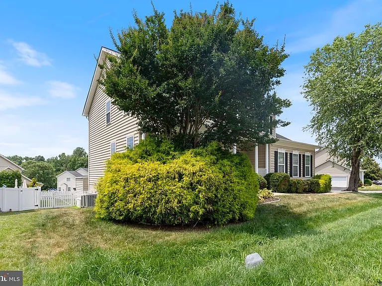 7495 Cavalcade Dr — Photo 4