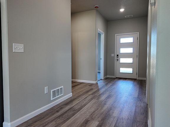 2nd image of 612 Koenig Dr