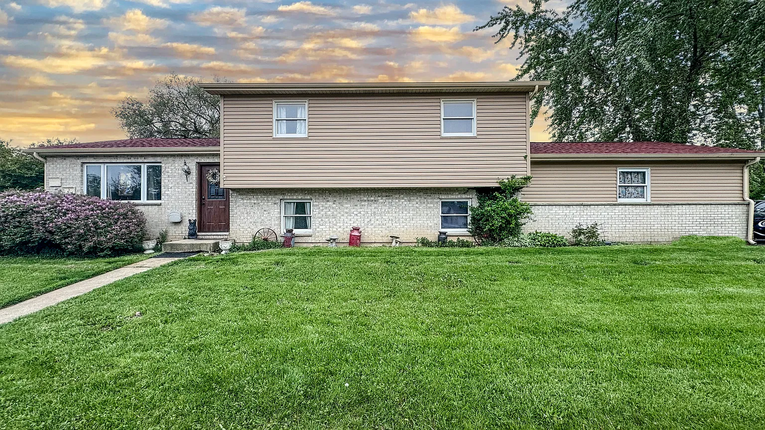 1800 Hebron Ave photo 1