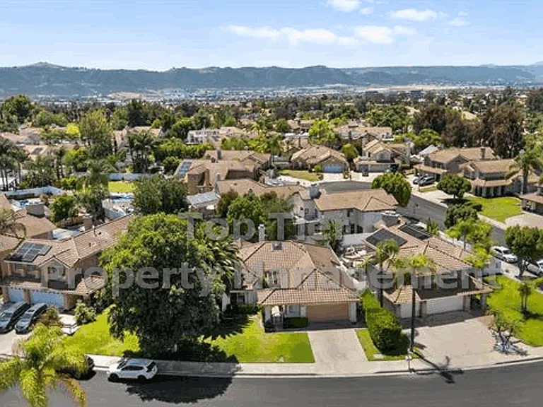 41924 Avenida Vista Ladera — Photo 11