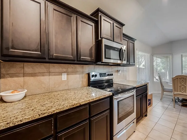 8244 Brashear Trl — Photo 4