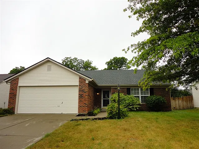3 bed, 2.0 bath, 1220 sqft, $1,775 — Photo 1