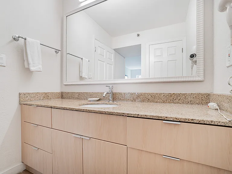 1212 NW 82nd Ave #121 — Photo 26