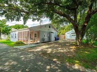 107 Sunshine Ct, Beaufort, NC 28516