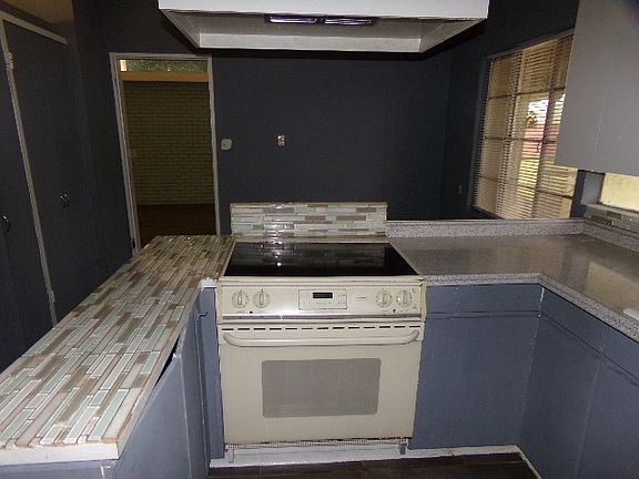4th image of 510 Lilac Ave