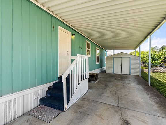 4th image of 1570 S Peach St Space 23