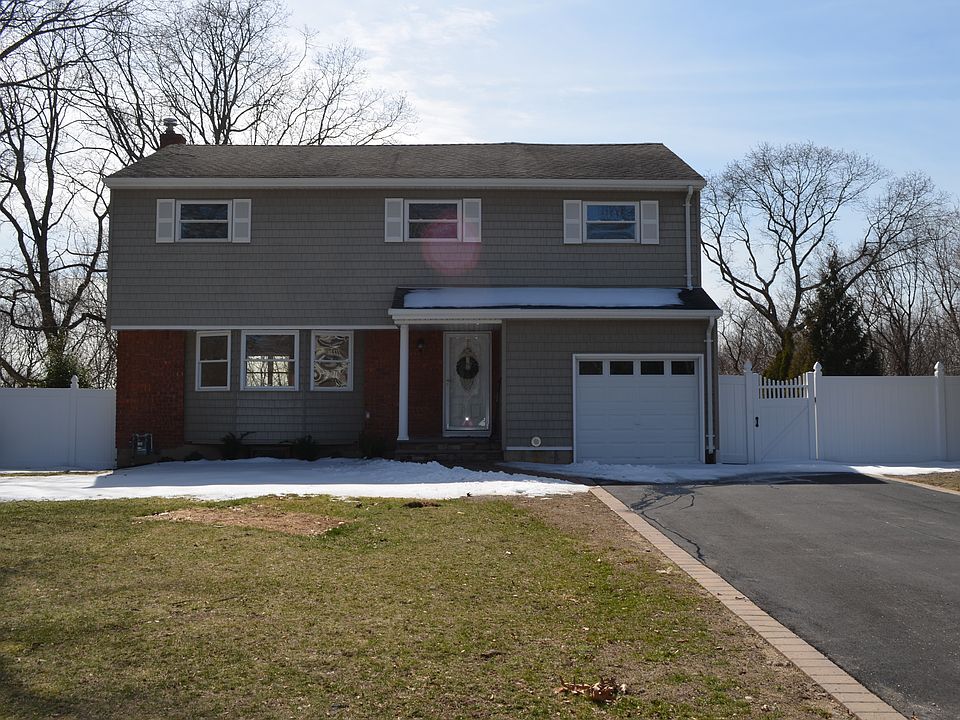 1st image of 52 Morewood Dr