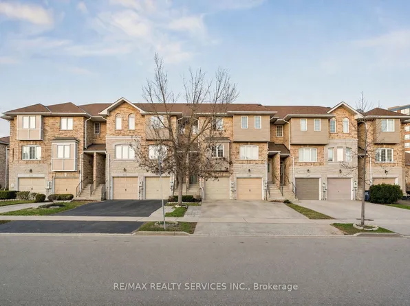 131 Charlton Settlement Ave, Toronto, ON M6M 5L5