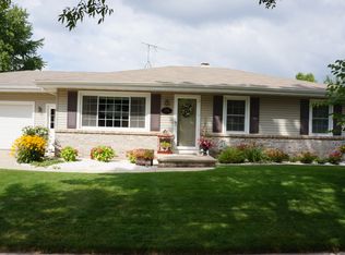 1786 Schaefer Cir, Appleton, WI 54915