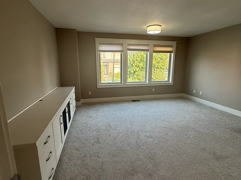 11991 NW Hibbard Dr — Photo 21