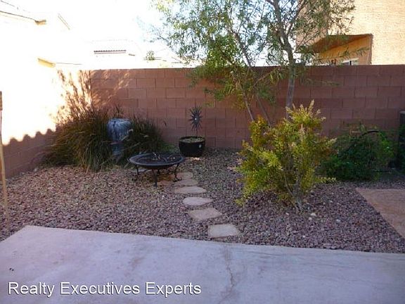 2nd image of 10244 Headrick Dr