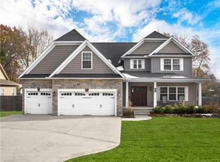 615 Bassett Rd, Bay Village, OH 44140