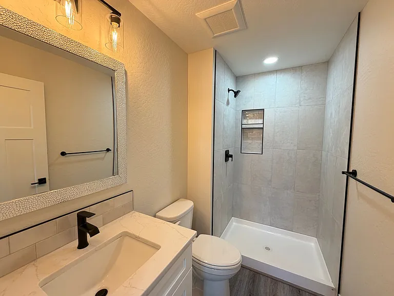 228 E Lobo Loop — Photo 11