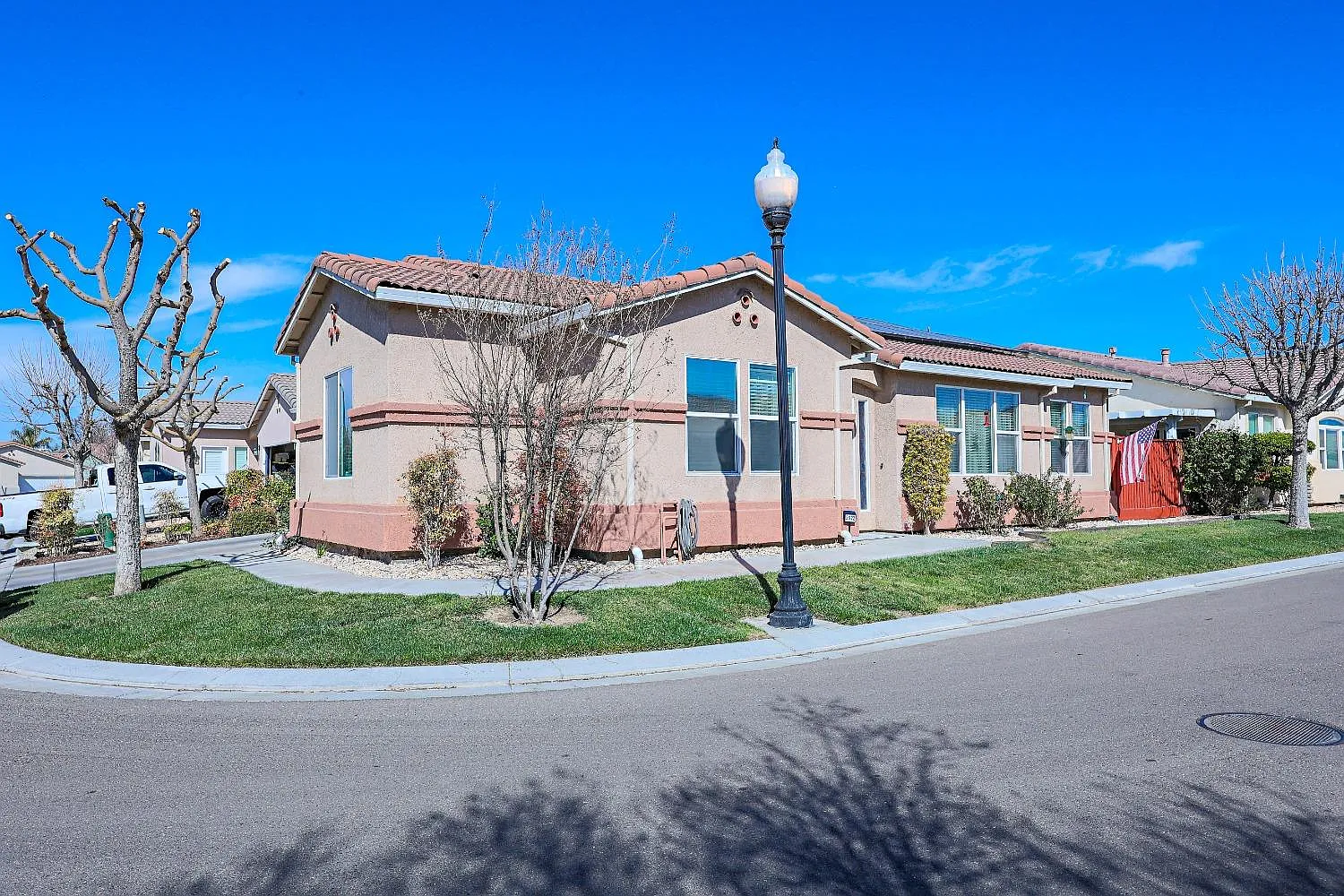 2922 Las Flores Cir photo 1