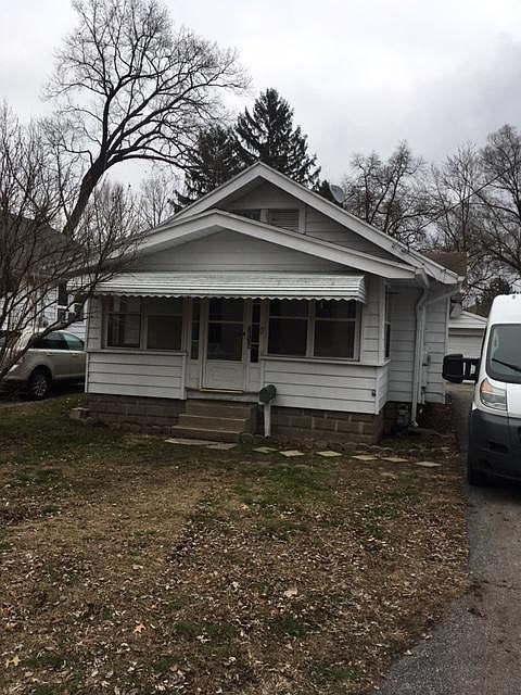 1st image of 5820 Normandy Dr