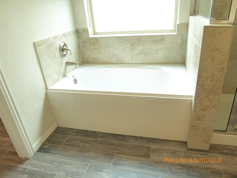6319 Shadowbrook Hollow Trl — Photo 15