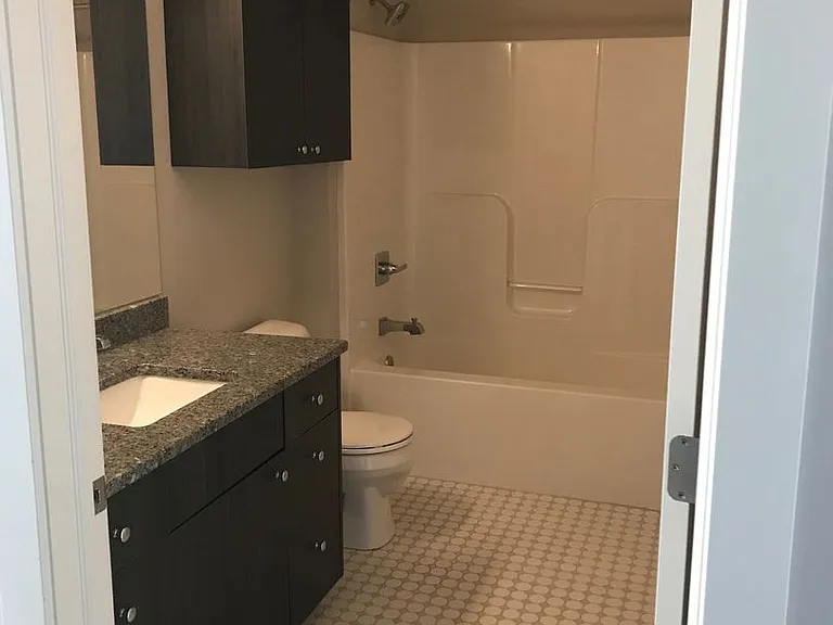 3625 Dewey Ave — Photo 9