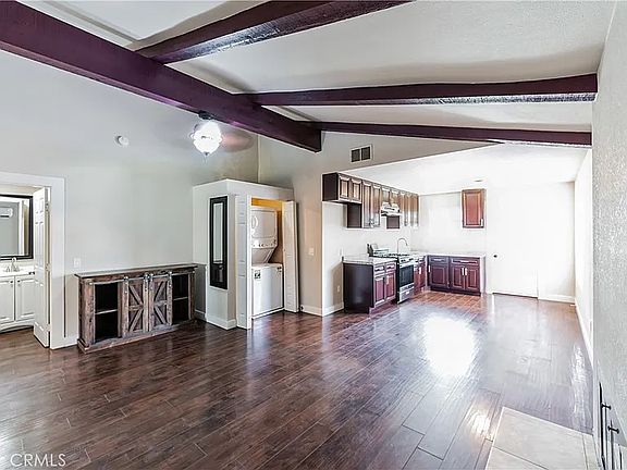 4th image of 2665 La Veta St #2