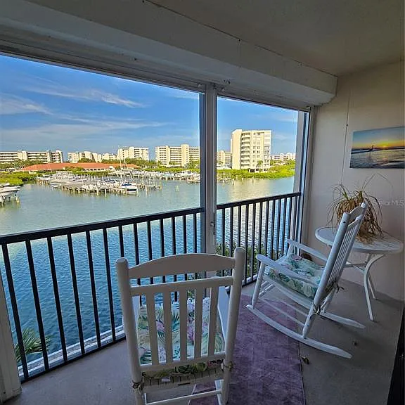 7600 Sun Island Dr S #306 — Photo 15