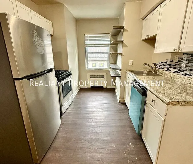 638 Greenwood Ave #4 — Photo 5