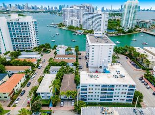 1622 Bay Rd APT 102, Miami Beach, FL 33139