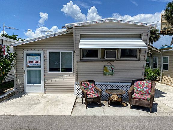 3rd image of 760 San Carlos Dr #5