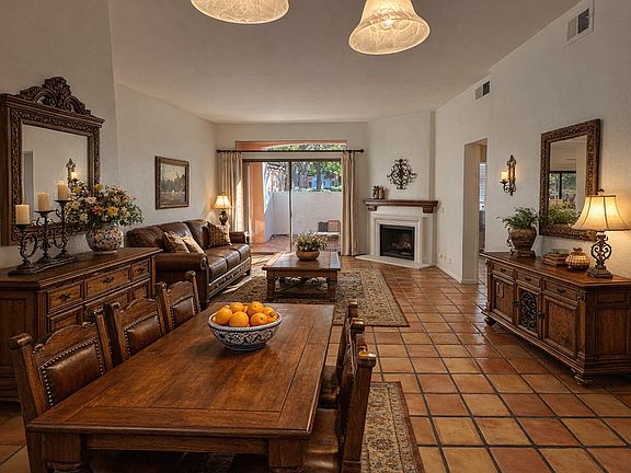 4th image of 208 Villa Point Dr