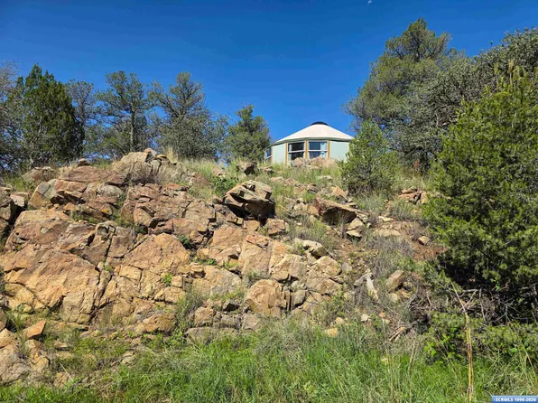 37 Black Dog Rd, Silver City, NM 88022