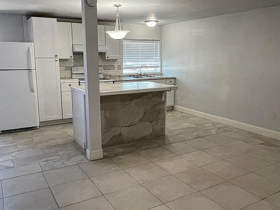 3rd image of 2225 W Capitol Ave #94